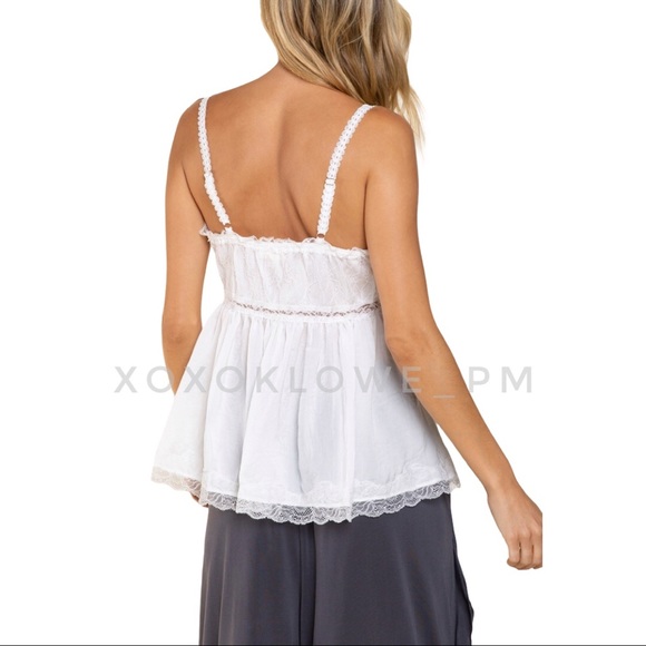 POL Off White Crinkle Satin Baby Doll Lace Up Top - Picture 12 of 12